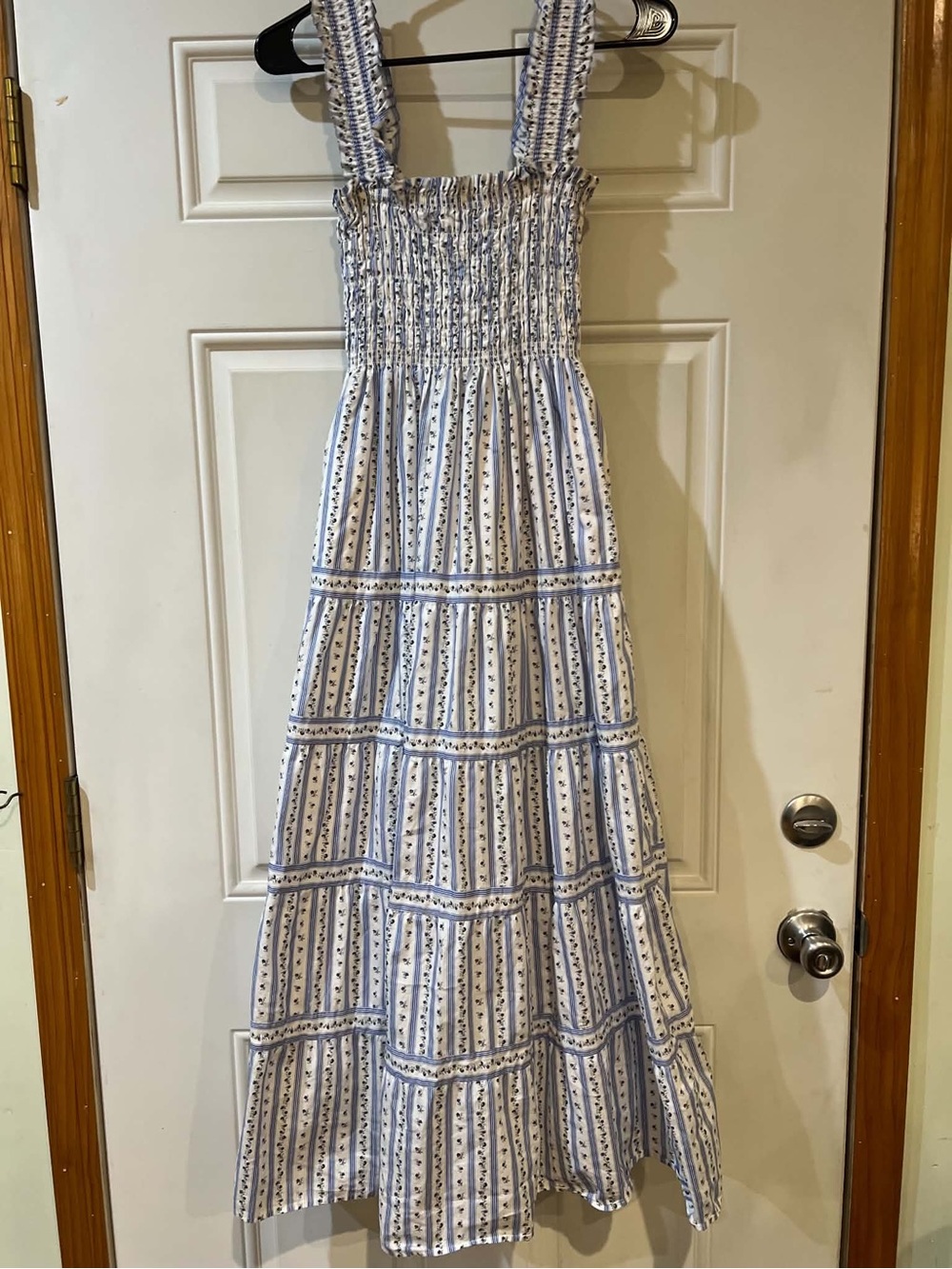 Hill House The Nap Dress Blue and White Floral Smocked Maxi Dress Size Small